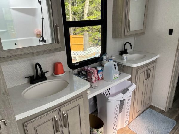 2022 Keystone Alpine - Image 7