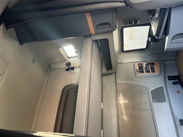 2017 International Prostar - Image 11