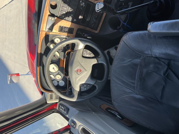 2017 International Prostar - Image 14