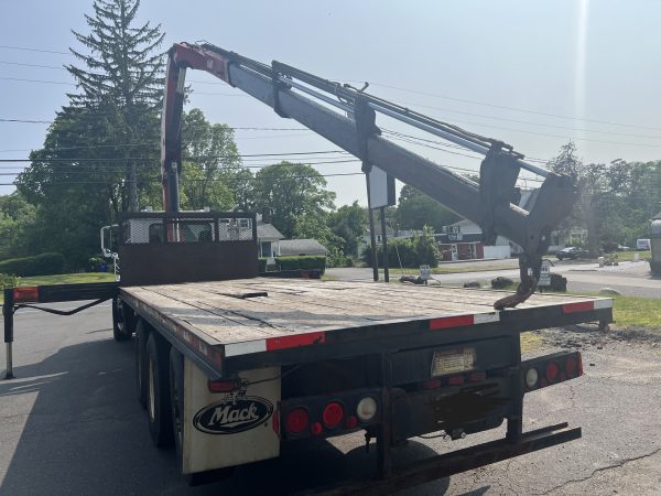 2004 MACK GRANITE CV713 - Image 3