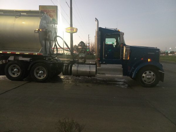 2016 Kenworth W900B - Image 7