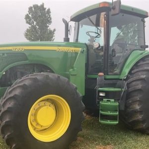 1996 JOHN DEERE 8200