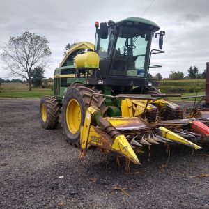 1999 John Deere 6850 Forage Harvester