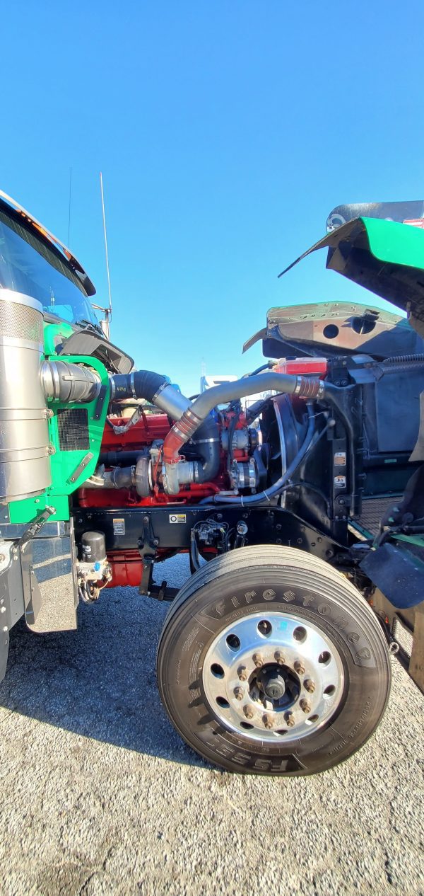 2009 Kenworth W900 Classic - Image 18