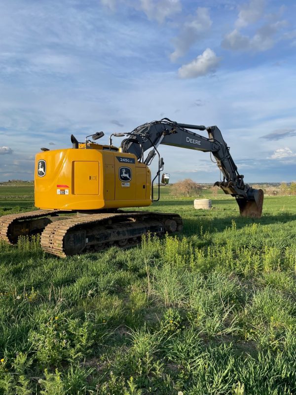 2021 John Deere 245G - Image 6
