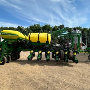 2011 John Deere 1770NT 16 row 30
