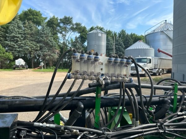 2011 John Deere 1770NT 16 row 30 - Image 18
