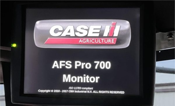 2012 CASE IH 5088 & 2010 CASE IH HEADER 2206 - Image 9