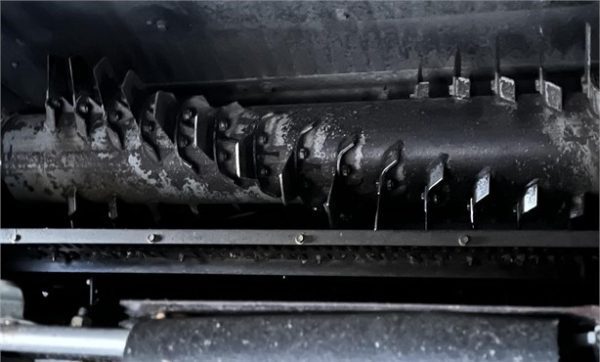 2012 CASE IH 5088 & 2010 CASE IH HEADER 2206 - Image 12