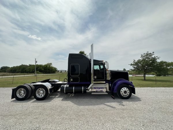 1997 Kenworth W900L - Image 16