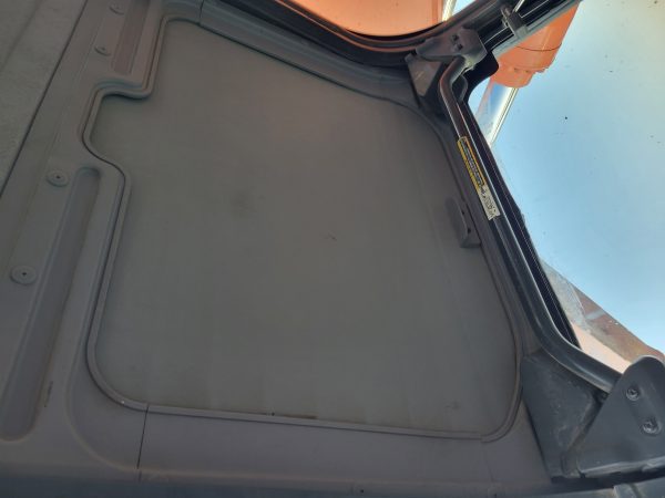 2012 Hitachi ZX200-3 Excavator - Image 3
