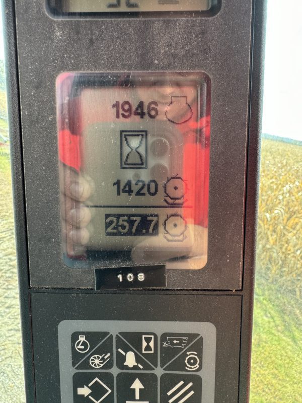 2012 CASE IH 5088 & 2010 CASE IH HEADER 2206 - Image 2