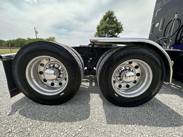 1997 Kenworth W900L - Image 7