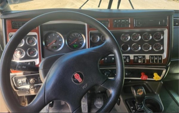 2006 KENWORTH T800 - Image 8