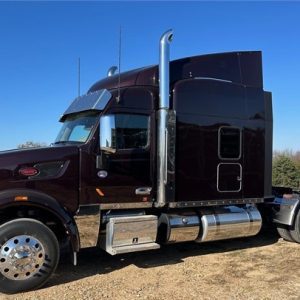 2021 PETERBILT 567