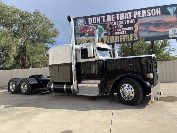 2014 Peterbilt 389 - Image 8