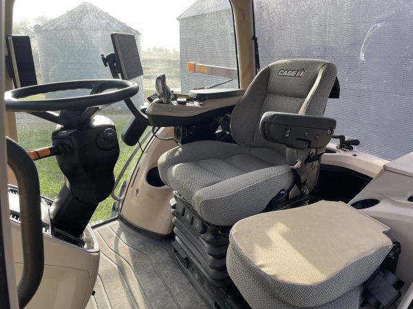 2020 Case IH Magnum - Image 2