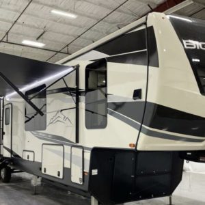 2022 HEARTLAND BIG COUNTRY 3851MO
