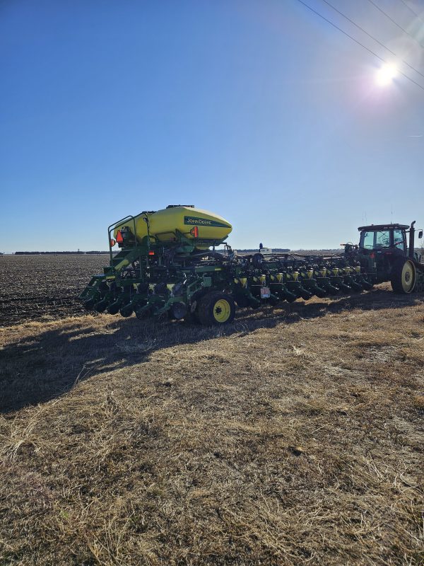2011 John Deere DB 60 Planter - Image 3