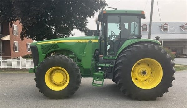 1996 John Deere 8200 - Image 2