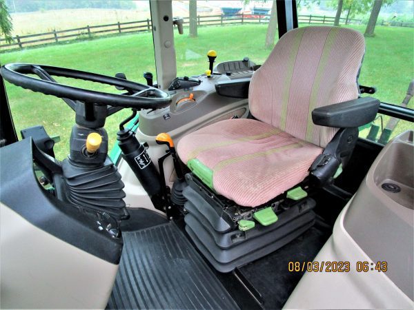 2009 John Deere 5085M W 553 Loader - Image 4