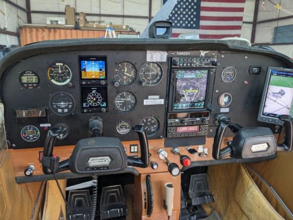 1976 Cessna 127M Skyhawk - Image 7