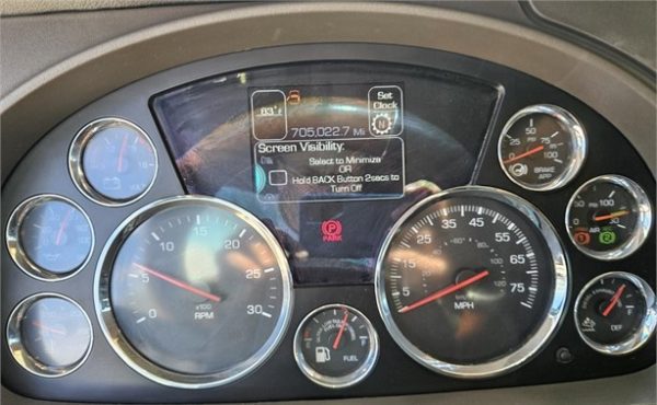 2017 KENWORTH T680 - Image 7