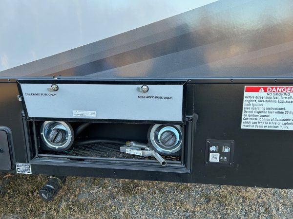2024 HEARTLAND CYCLONE 4270 & 2017 Ram 3500 Laramie DRW - Image 28