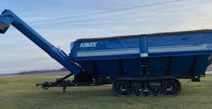 2020 Kenzie 1500 Grain Cart