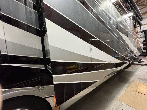 2017 TIFFIN ALLEGRO BUS 37AP - Image 11