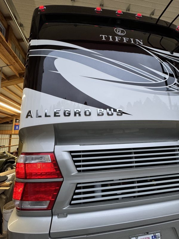 2017 TIFFIN ALLEGRO BUS 37AP - Image 41