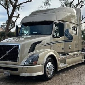 2011 VOLVO VNL64T730