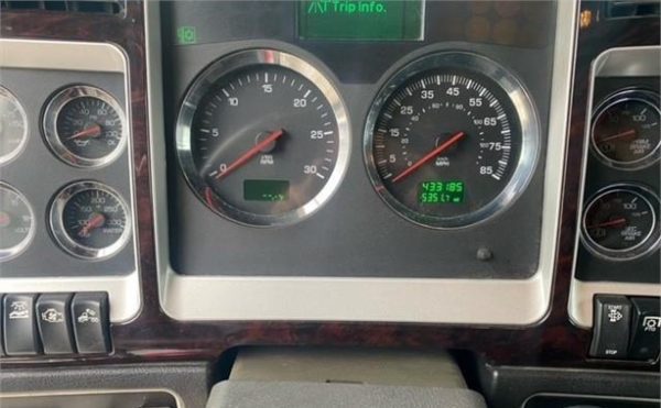 2020 KENWORTH W900 - Image 7