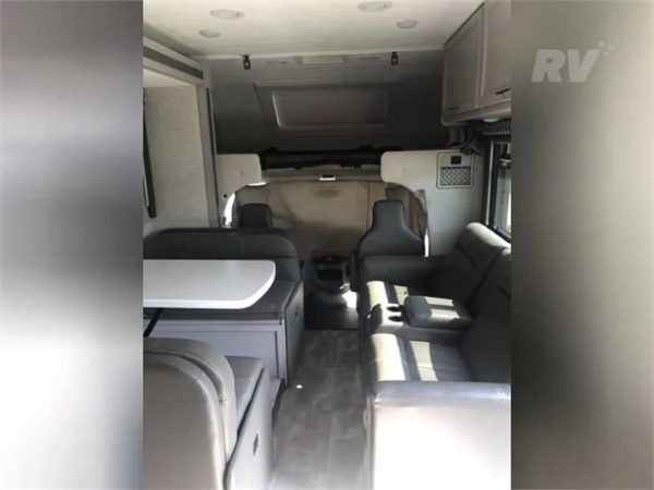 2022 THOR MOTOR COACH QUANTUM KW29 - Image 9