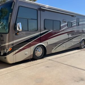 2014 TIFFIN ALLEGRO BREEZE 32BR