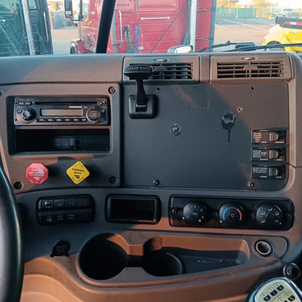 2015 FREIGHTLINER CASCADIA - Image 10