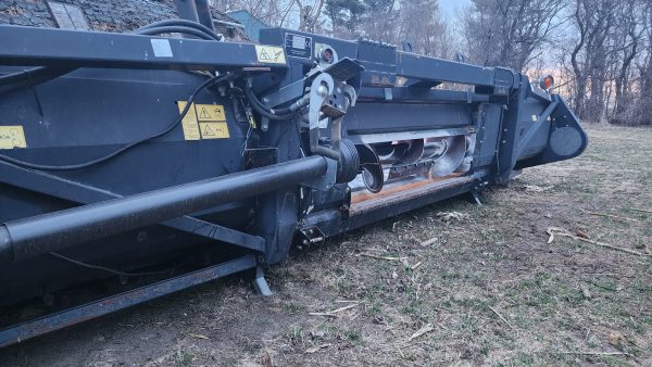 2006 Geringhoff Corn Head 8 row 30″ - Image 10