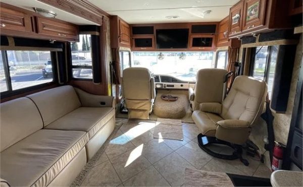 2013 FLEETWOOD SOUTHWIND 32VS - Image 26