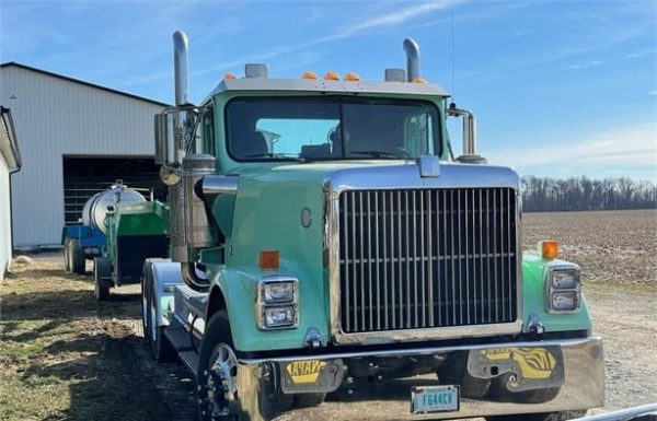 1986 INTERNATIONAL 9300 - Image 4