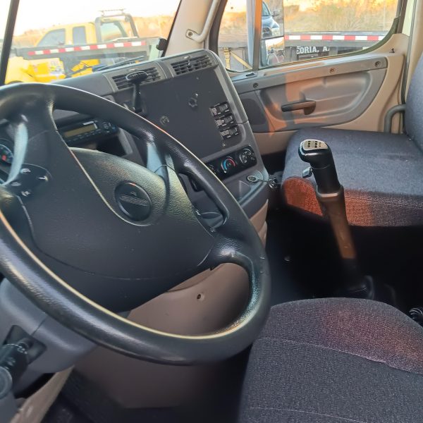 2015 FREIGHTLINER CASCADIA - Image 5