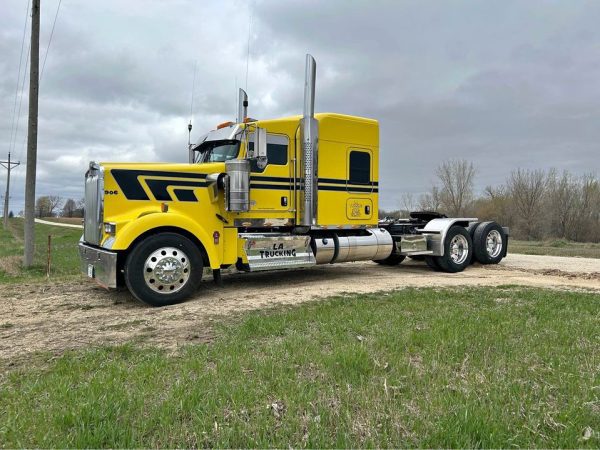 2021 Kenworth w900