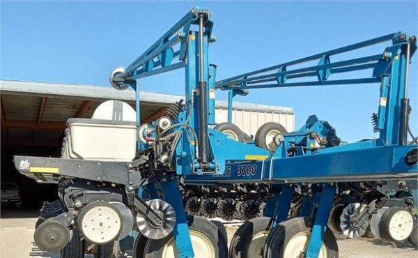 2004 KINZE 3700 - Image 18