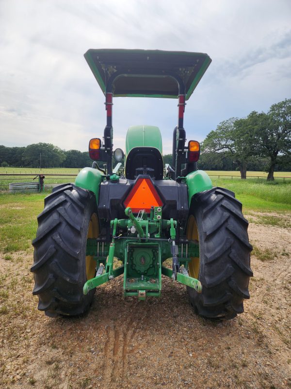 2019 John Deere 5045E - Image 4
