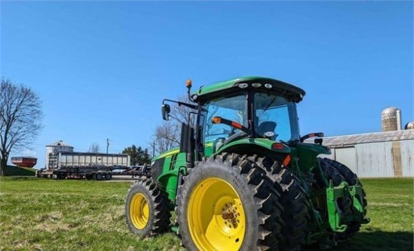 2011 JOHN DEERE 7215R - Image 4