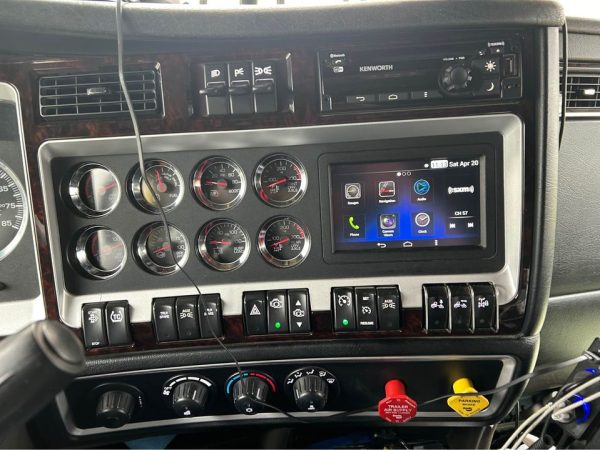 2021 Kenworth w900 - Image 7