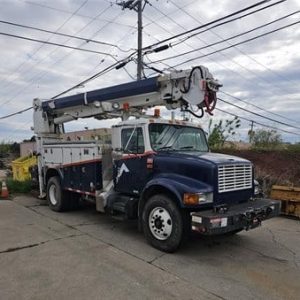 2002 INTERNATIONAL 4900