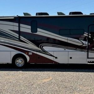 2022 HOLIDAY RAMBLER VACATIONER 35K