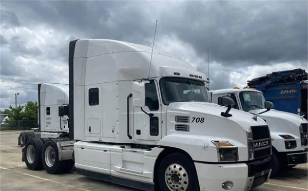 2020 MACK ANTHEM 64T - Image 2