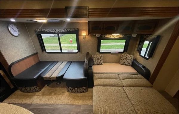 2015 COACHMEN FREEDOM EXPRESS LIBERTY EDITION 320BHDSLE - Image 6