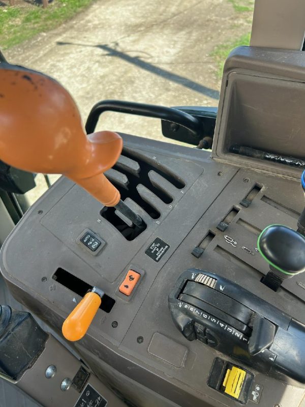 2016 John Deere 6125 - Image 9